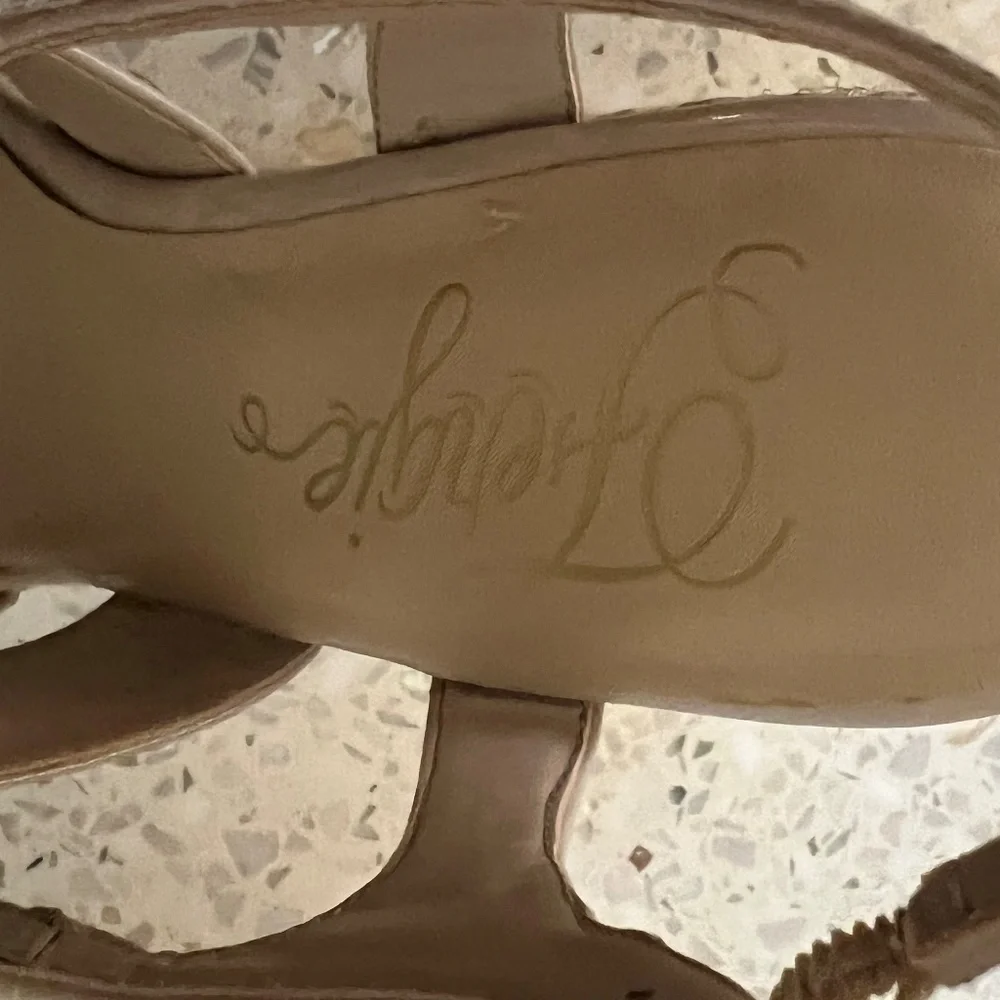 Fergalicious espadrilles 7.5 US - Picture 6 of 6